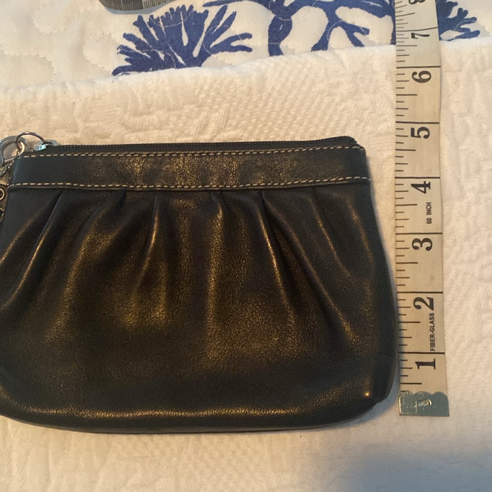 Coach Black Leather corner zip Wristlet pouch wallet - Picture 9 of 10